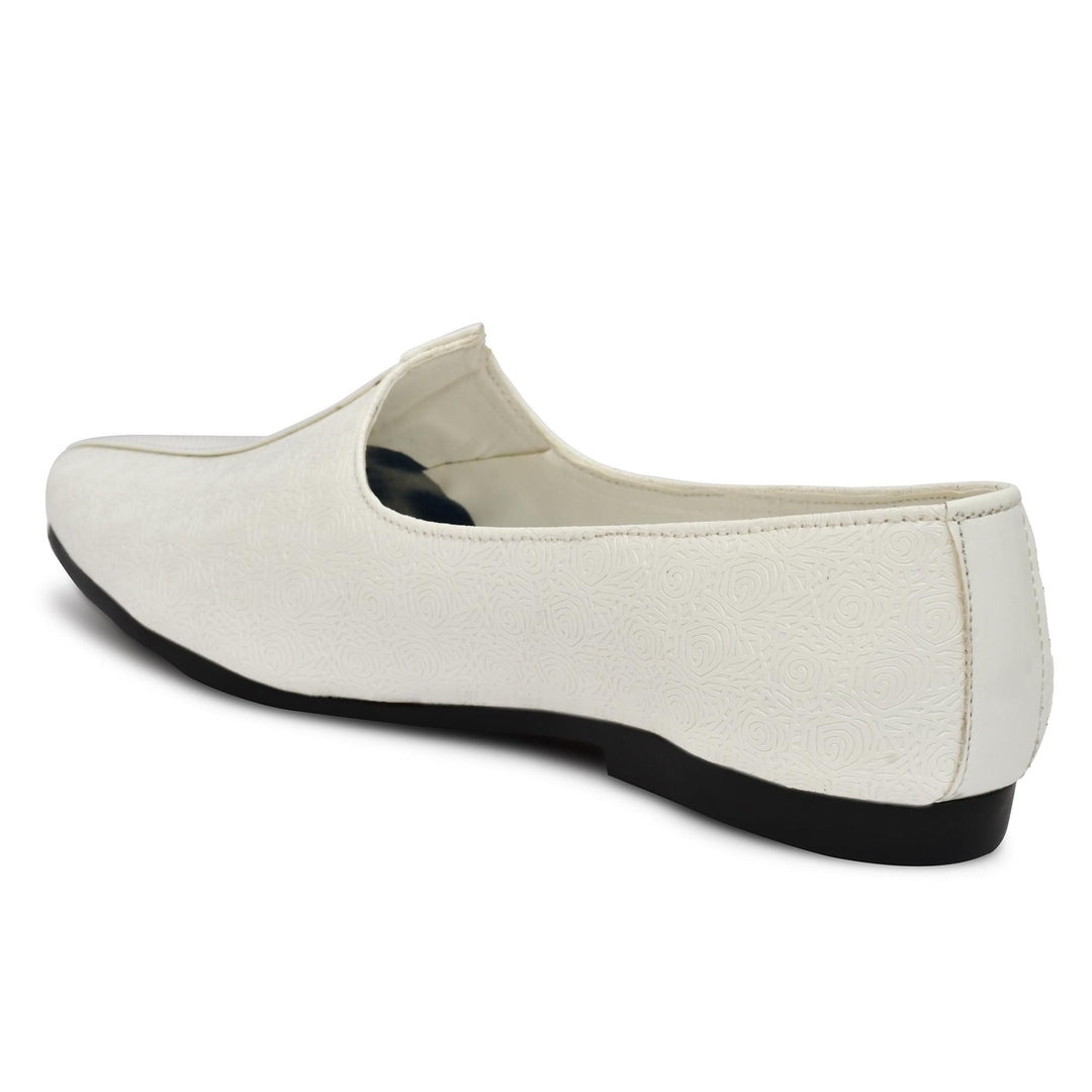 White Trendy Men's Casual Loafers