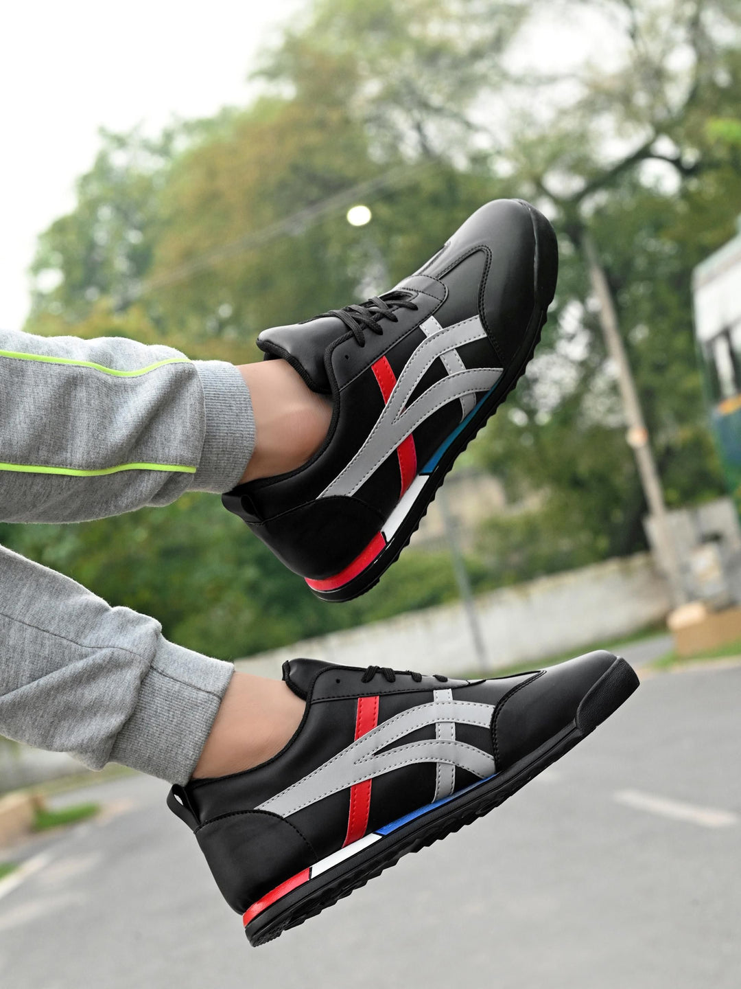 Black Color Stylish Trendy Casual Lace-up Sneakers for Men